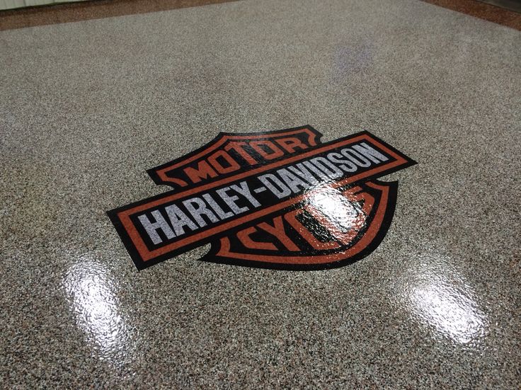 Custom logos and flakes work